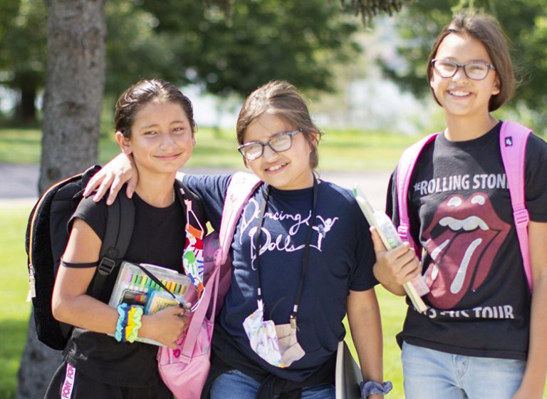 Die Lakota-Schüler von St. Josefs erkunden die Wunder der Black Hills