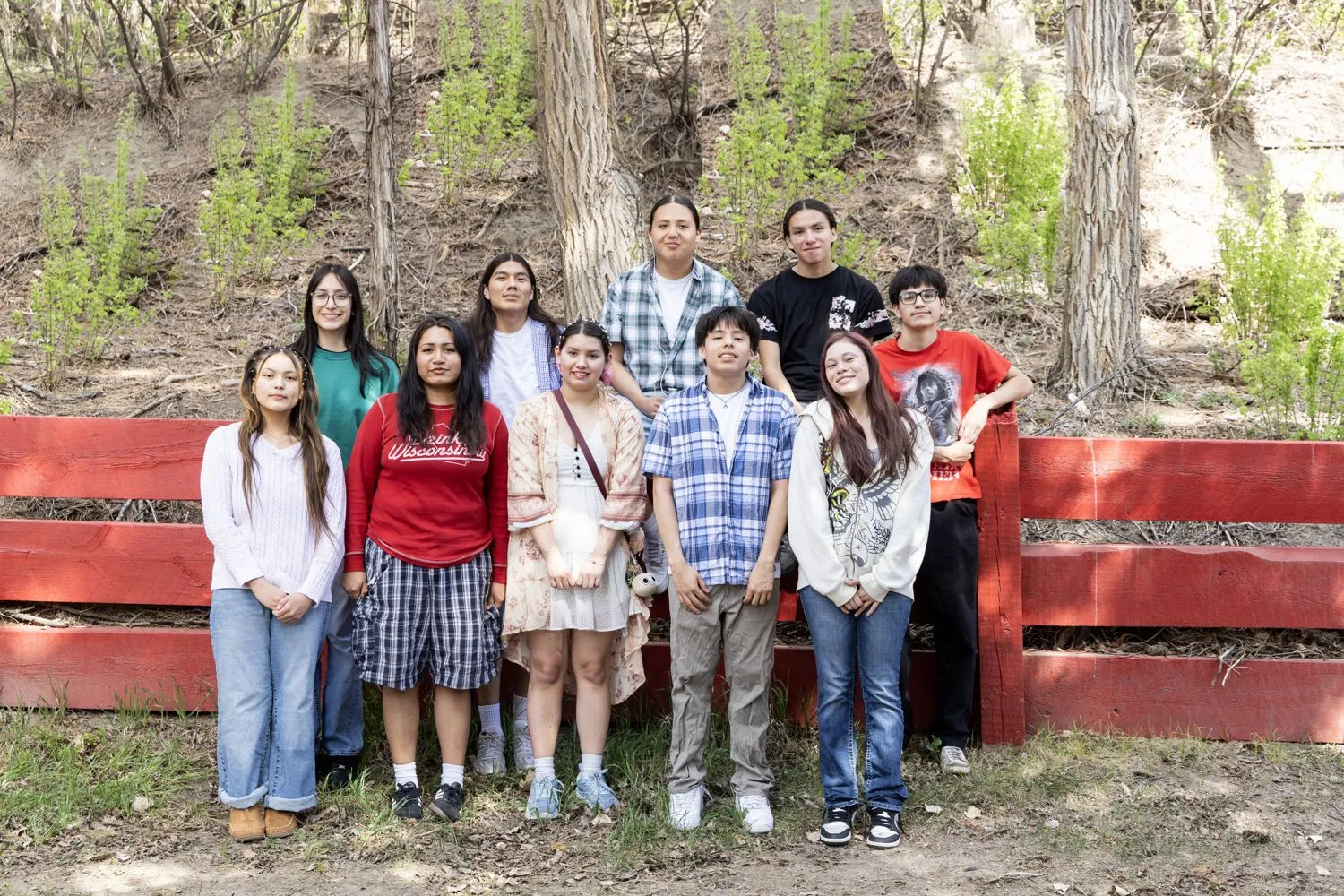 Schüler der Oberstufe, die die Sommermonate an der St. Josefs Indianerschule verbringen, müssen eine wichtige Sache tun … sich einen Sommerjob suchen!