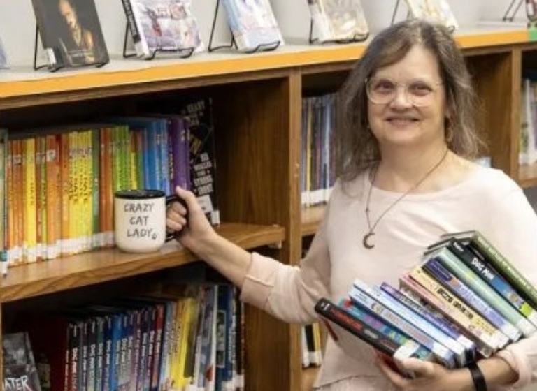 Bibliothekarin der St. Josefs Indianerschule erhält erstmals Auszeichnung!